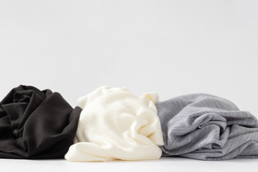 汗冷えを防ぐ “ゆっくり乾く” 機能