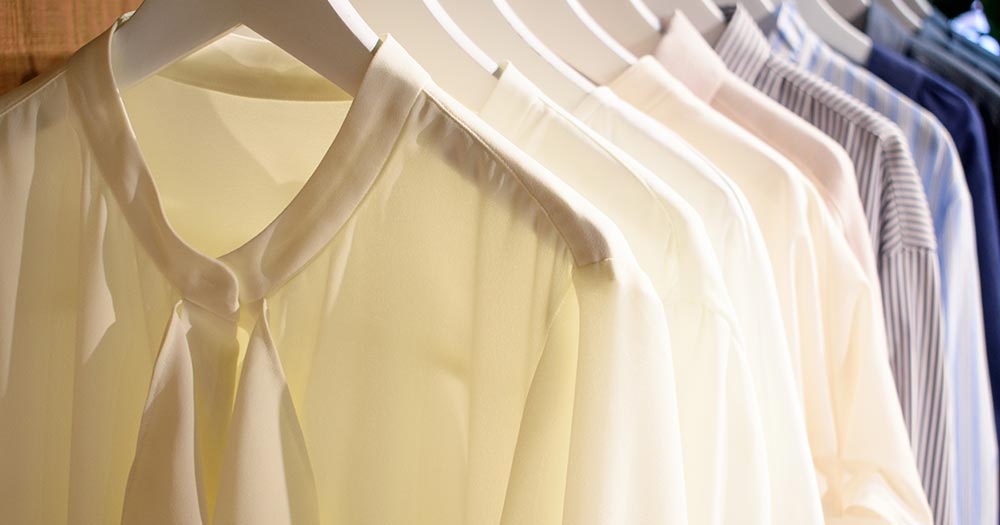 おしゃれは「着る」より「しまう」で変わる。夏服を長く楽しむためのお手入れと収納のコツ